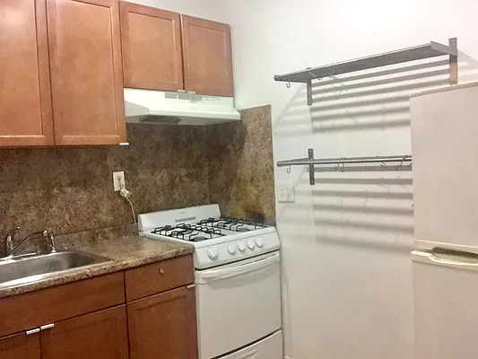 Rented by Citi Zone Realty | media 20