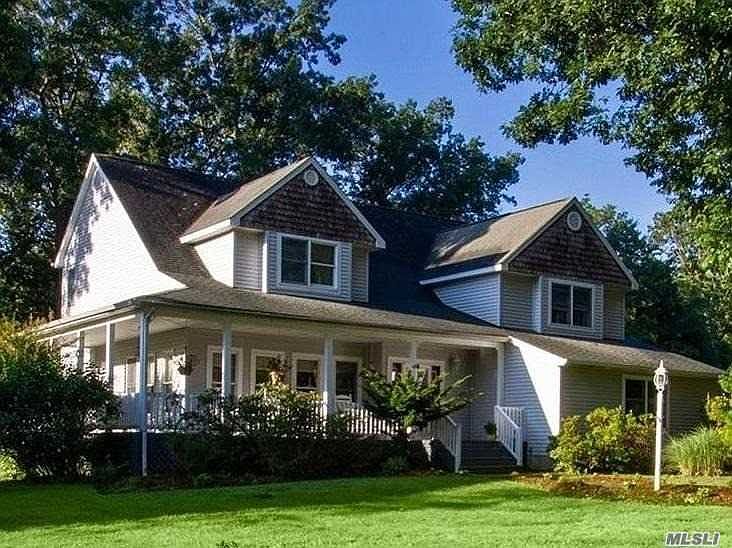 1st image of 12 Cathedral Ct