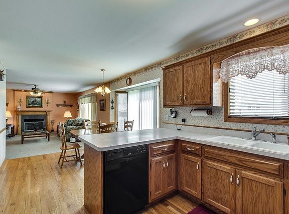 5th image of 2730 S Centurion Ln