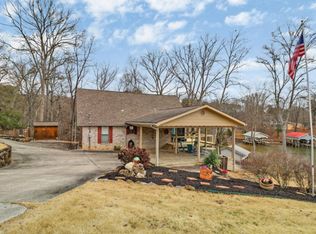 165 Lakeshore Ct, Spring City, TN 37381