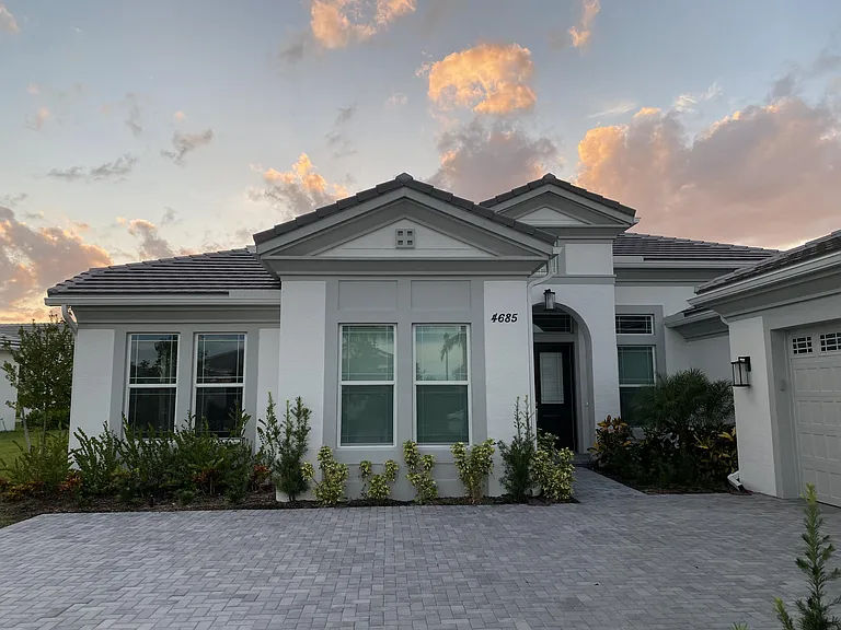 4685 Estates Cir — Photo 1