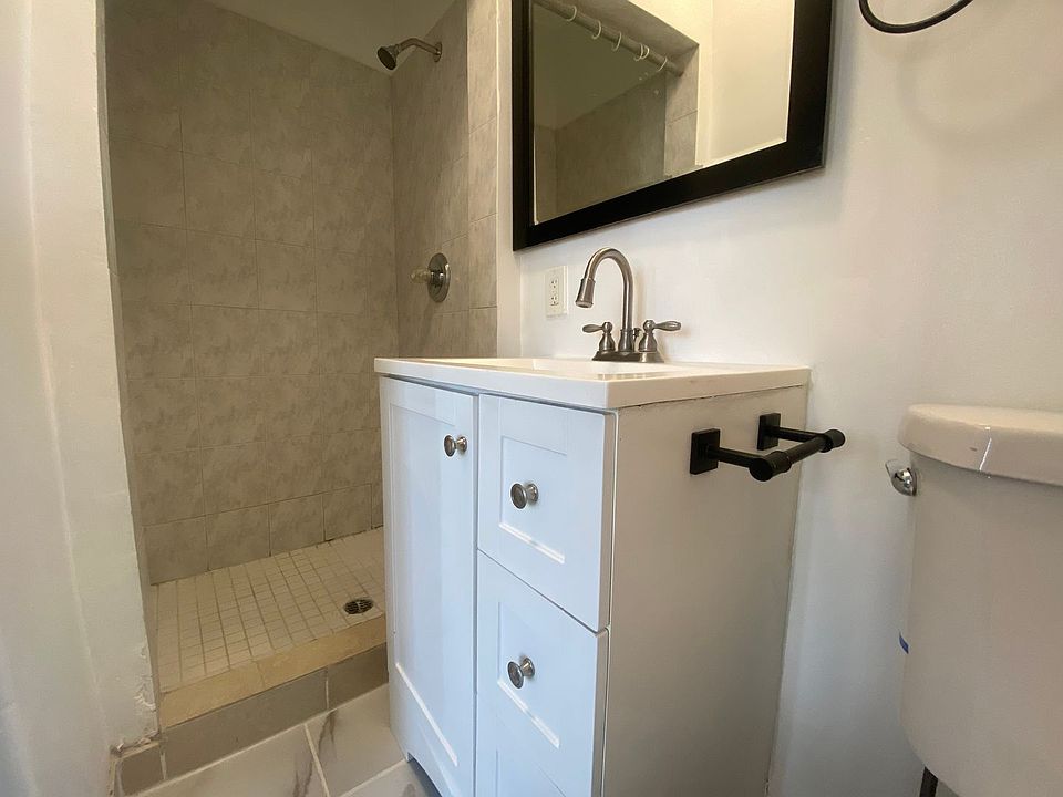 2nd image of 3551-3557 S Western Ave #12