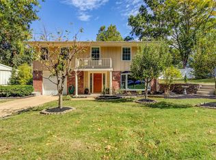 1111 Burgundy Ln, Ballwin, MO