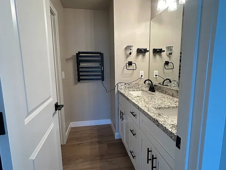 12217 Bliss Ave — Photo 5