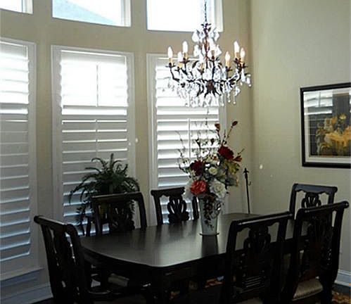 3rd image of 2723 Fountainview Blvd