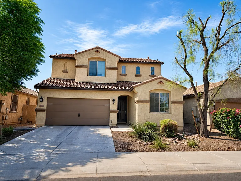 3693 E Rakestraw Ln — Photo 1
