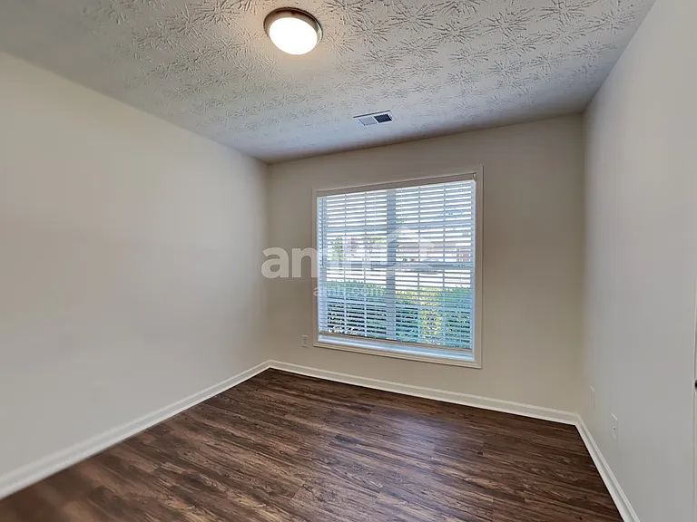 3120 Victoria Park Dr — Photo 18