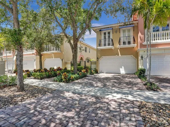 1115 NE 14th Ave, Fort Lauderdale, FL 33304