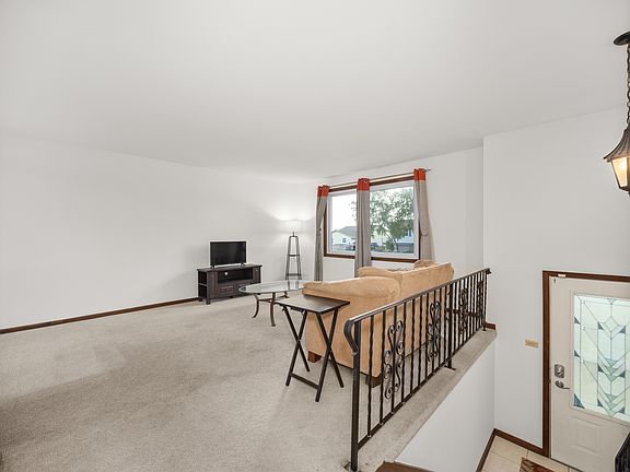4th image of 2110 Sanford Ave