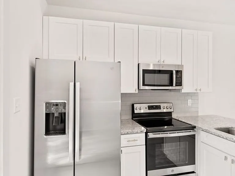 305 Ella St #3 — Photo 5