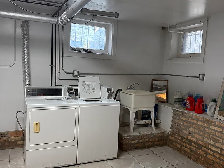 2719 N Pine Grove Ave #101 — Photo 15