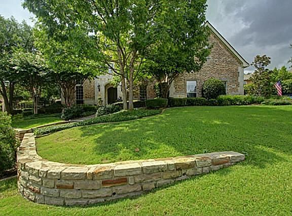3rd image of 4544 Biltmoore Dr