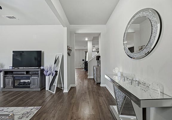 3rd image of 1478 Farrell Ln