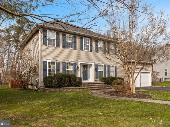 23 Longfellow Ln, Hainesport, NJ 08036