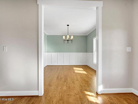 3rd image of 2237 Heartland Road