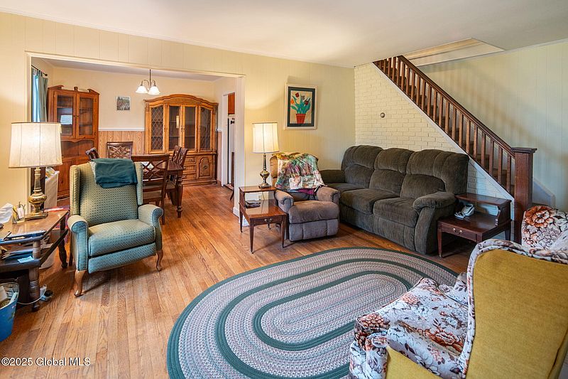 3rd image of 60 Broderick Street