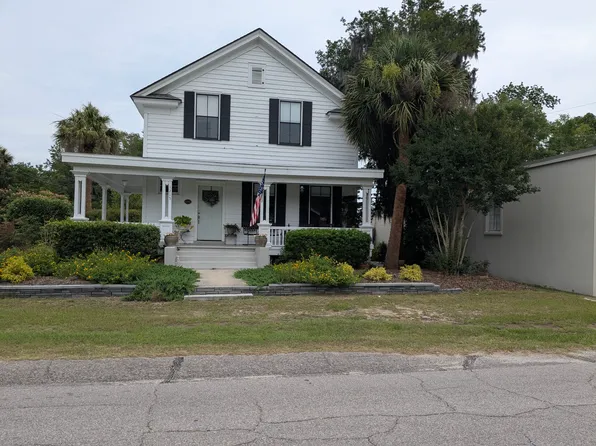 1215 Prince St, Beaufort, SC 29902