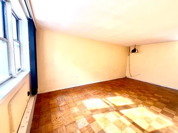 3420 Parsons Blvd APT 1V, Flushing, NY 11354
