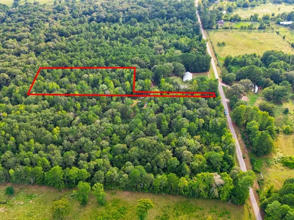 304 Hardy Bottom Rd, Huntsville, TX 77340