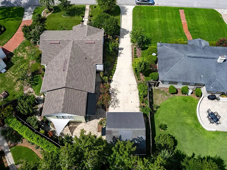 1326 Pinetree Rd — Photo 38