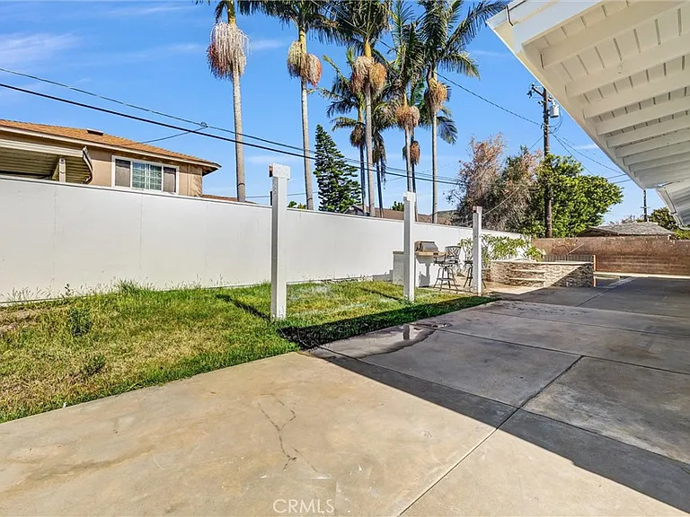 2751 San Carlos Ln — Photo 25