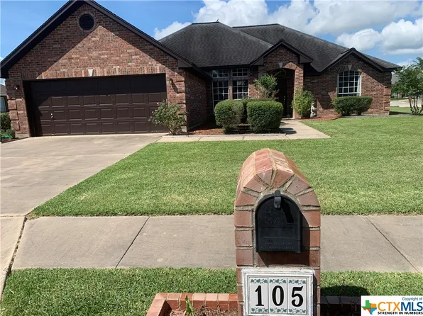 105 Biloxi St, Port Lavaca, TX 77979