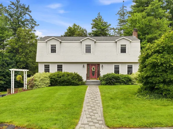 9 Whitman Road, Nashua, NH 03062