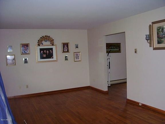 3rd image of 1207 Weldon St