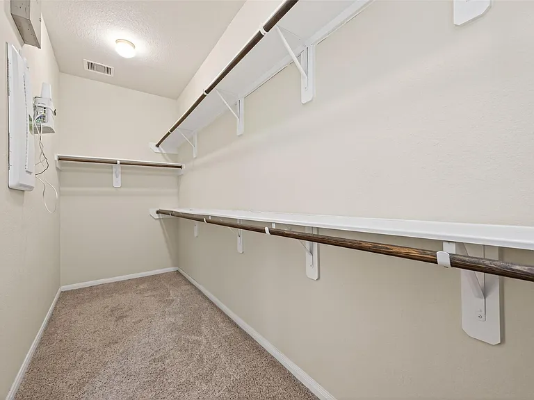 11343 Rossum Creek Dr — Photo 15