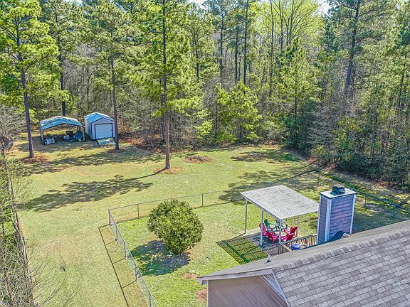 3rd image of 509 Northwoods Dr