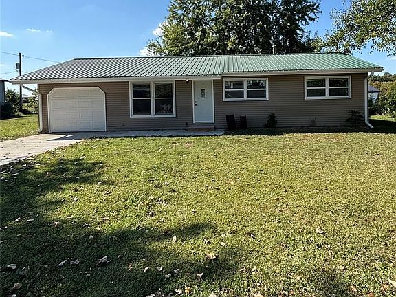 3rd image of 209 Murphy Pl