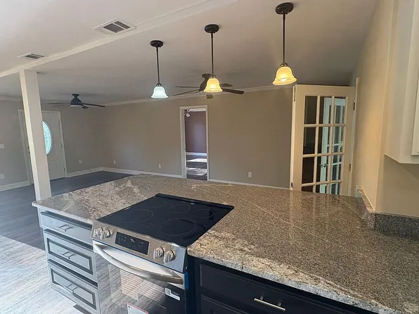 103 Breck St, Kosciusko, MS 39090