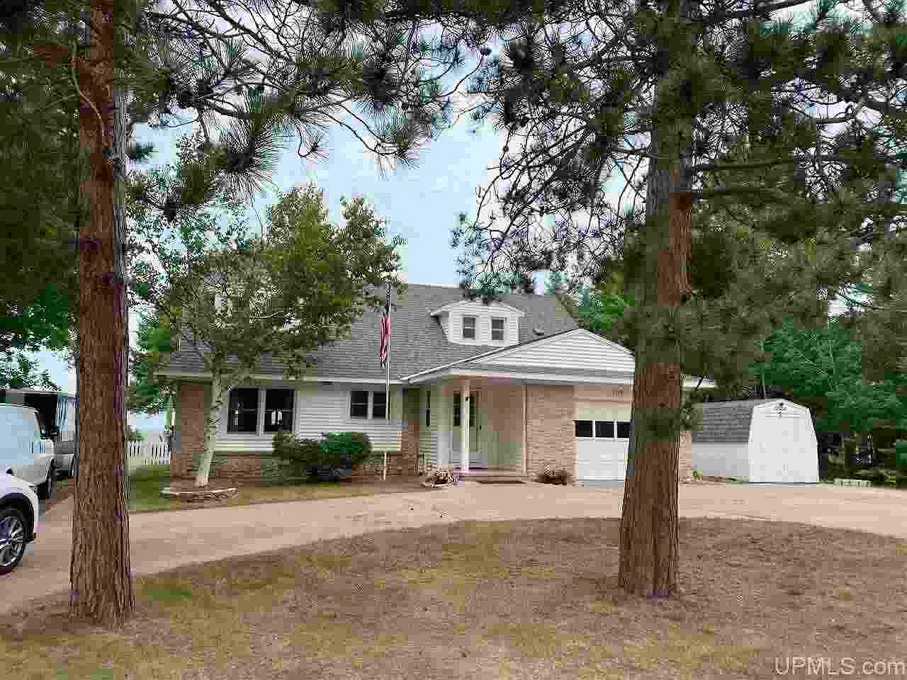 459 Lakewood Ln, Marquette, MI 49855 Zillow