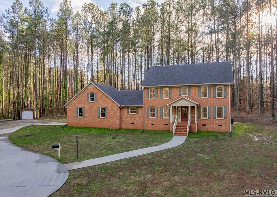 1st image of 170 Sunset Ln