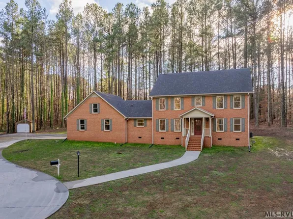 170 Sunset Ln, South Hill, VA 23970