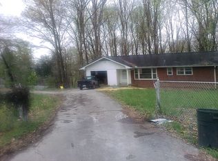 104 Wayne Pl, Oak Ridge, TN 37830