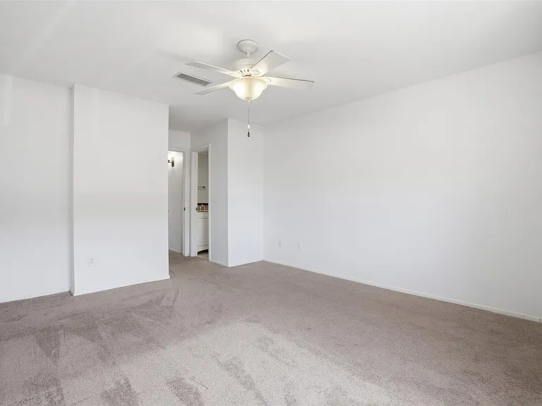 1920 Augusta Dr #31 — Photo 16