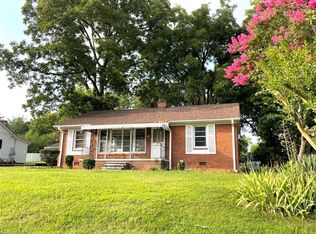 730 Fairfield St, Burlington, NC 27215