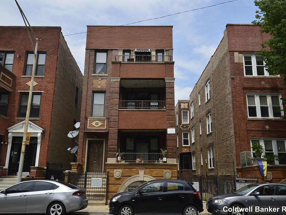 1st image of 2536 W Augusta Blvd #G