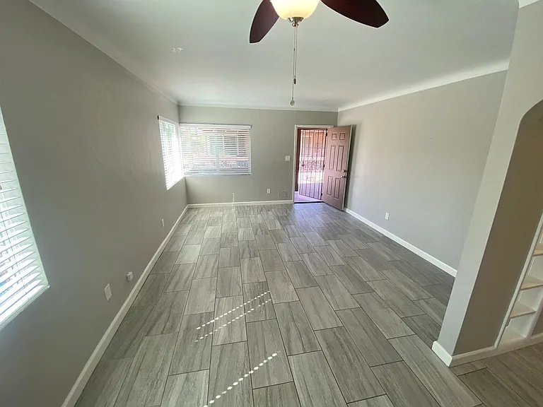 114 E Mariposa St #1 — Photo 5