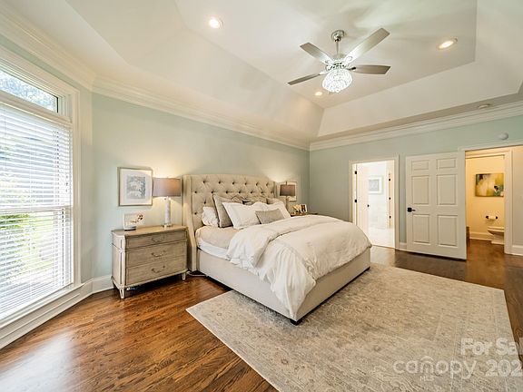 5th image of 105 Coral Bells Ct