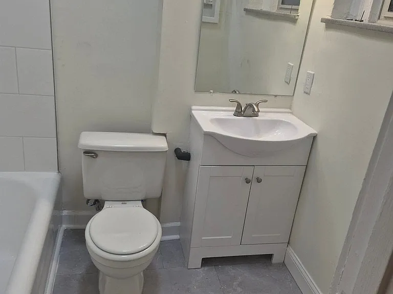 6301 N Rosebury Ave — Photo 6