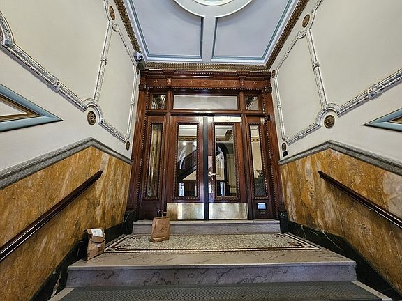 3rd image of 8 Garrison St APT 500