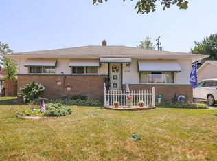 16230 S Glenn Dr, Maple Heights, OH