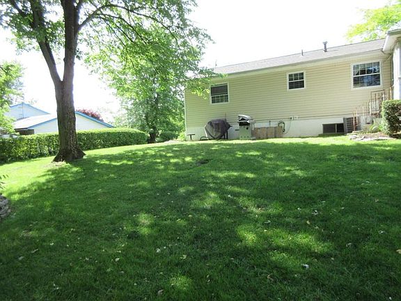 5th image of 43 Hiawatha Trl