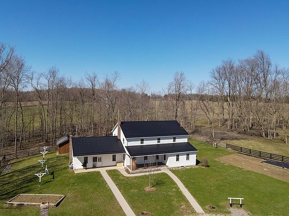 4th image of 7433 Township Road 29