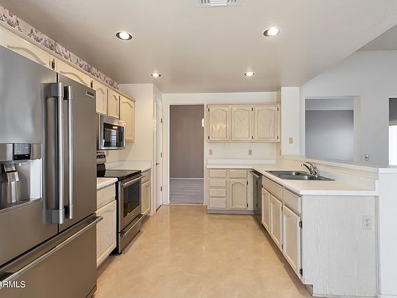 5th image of 26617 S Truro Dr