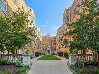 247 Washington Blvd APT 3A, Oak Park, IL, 60302