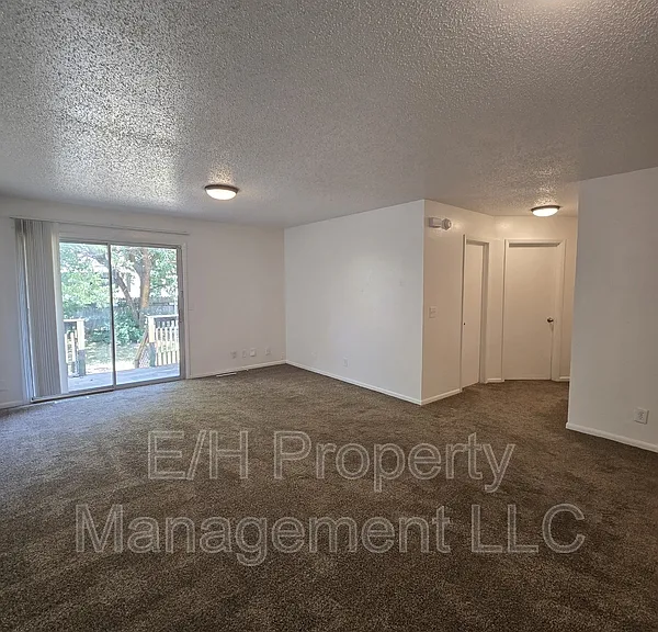 8728 E Arthur Cir — Photo 8