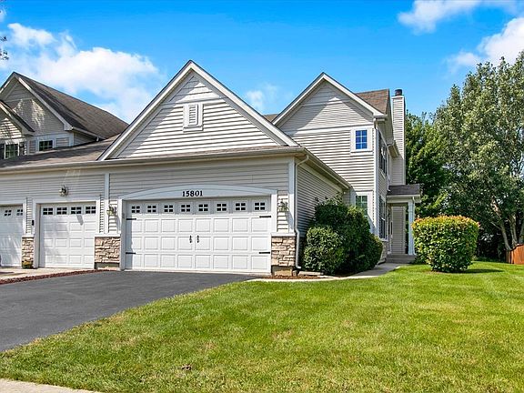 2nd image of 15801 Cove Cir #0